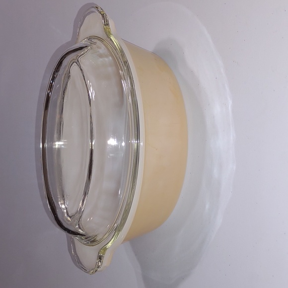 Vintage Fire King Anchor Hocking 467 Oval Casserole w/lid Copper Peach 11 - 2 qt - Picture 2 of 13